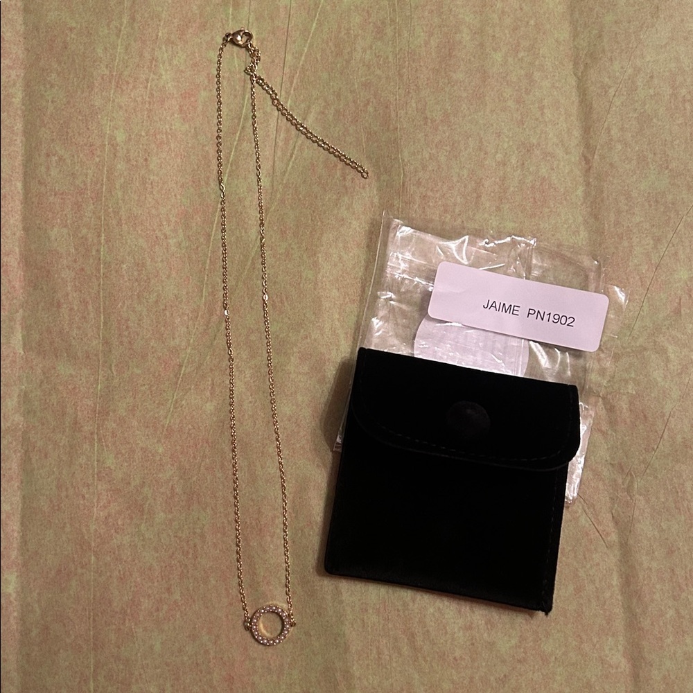 Delicate Rose Gold Circle Pendant Necklace - Women Jewelry